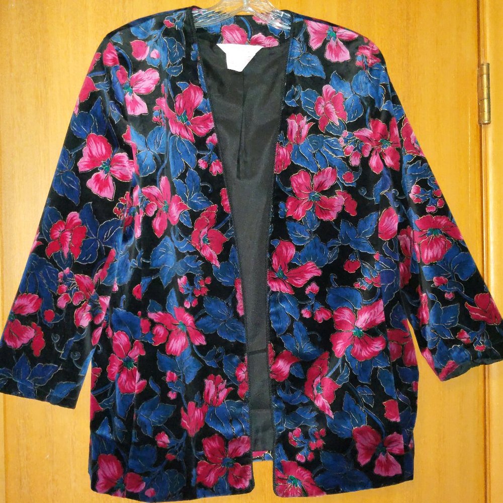 TanJay Velveteen Floral Blazer